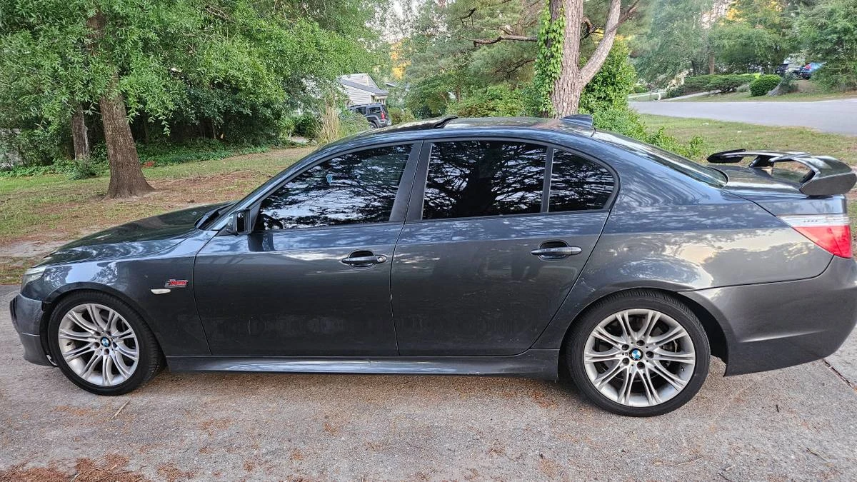 2010 BMW E60 5 Series Sedan - Image 2 of 4