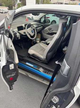 2014 BMW i3 - Image 4 of 5