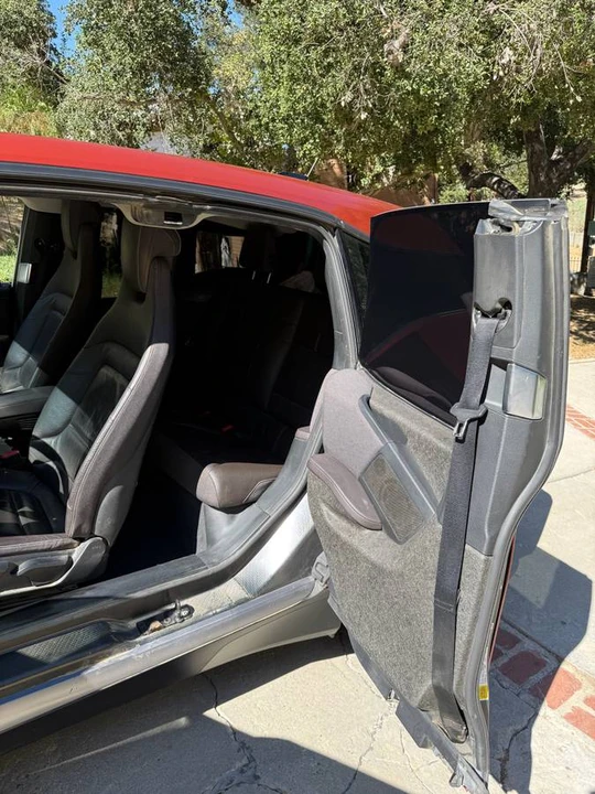 2016 BMW i3 - Image 11 of 22