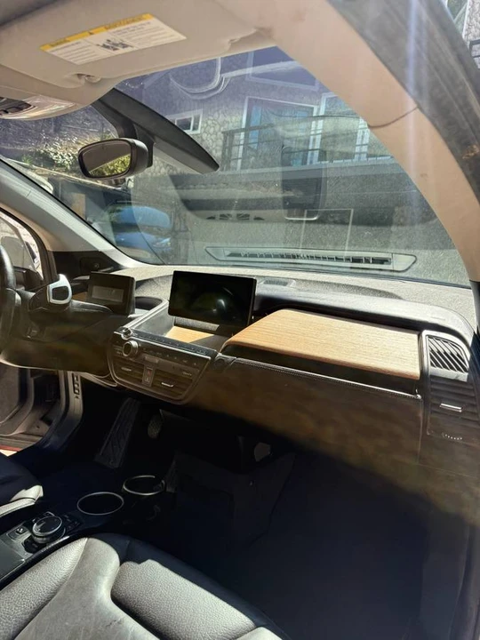 2016 BMW i3 - Image 15 of 22