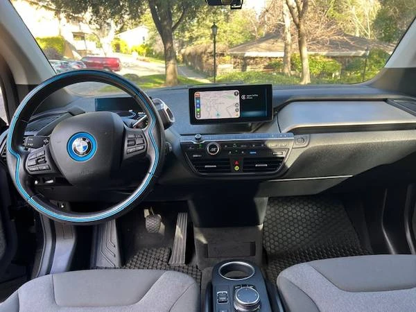 BMW i3 - Image 10 of 12