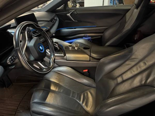 2015 BMW i8 - Image 4 of 8