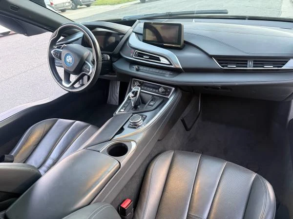 2015 BMW i8 - Image 10 of 19