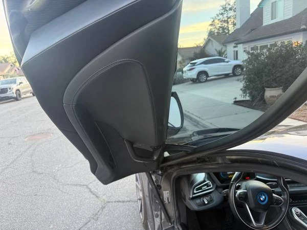 2015 BMW i8 - Image 8 of 19