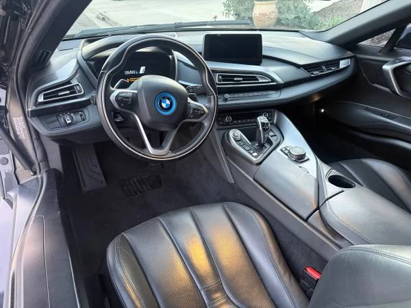 2015 BMW i8 - Image 11 of 19