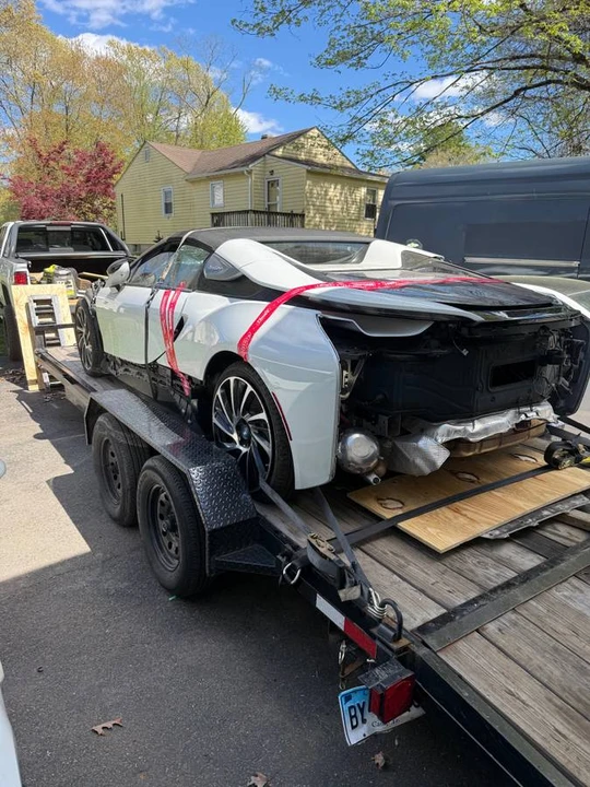 2019 BMW i8 - Image 6 of 7