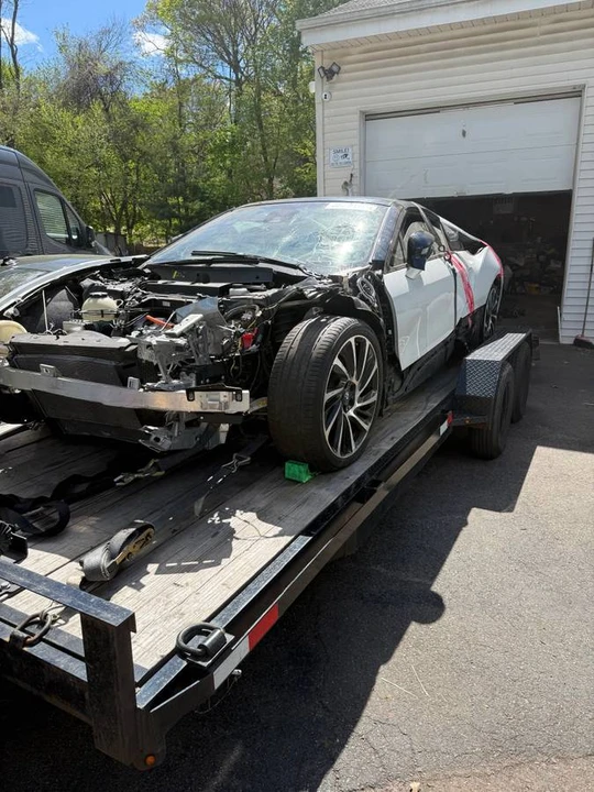 2019 BMW i8 - Image 3 of 7