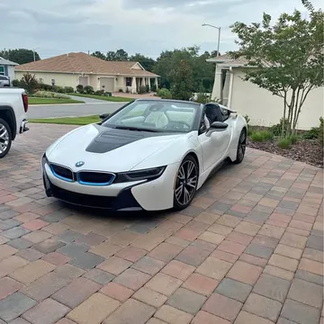 2019 BMW i8 Roadster