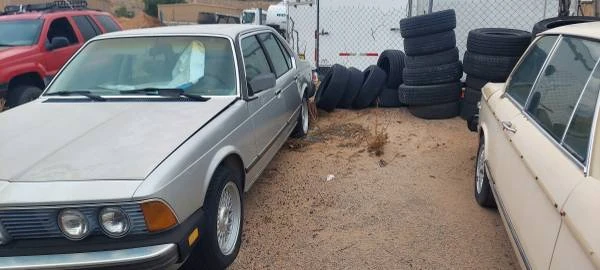 BMW E38 750i & 750iL Sedan - Image 3 of 5
