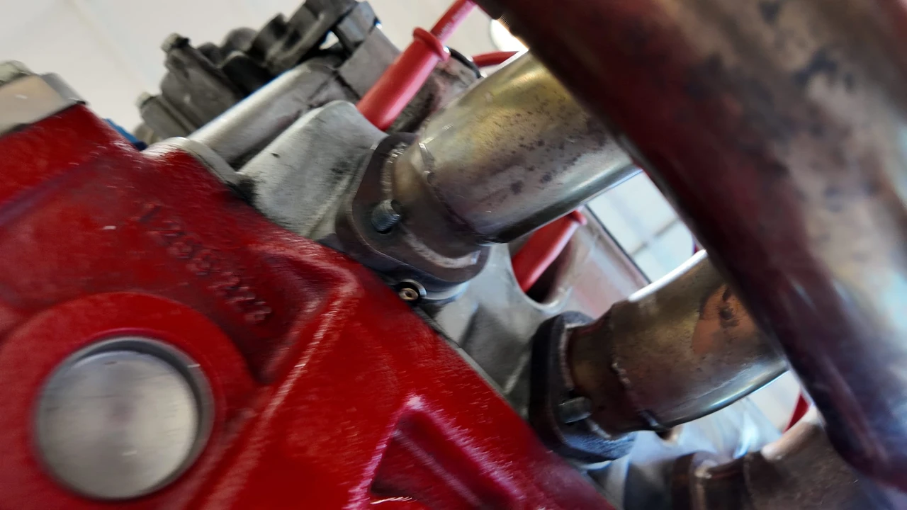 Parts & Memorabilia Engines - Image 26 of 31
