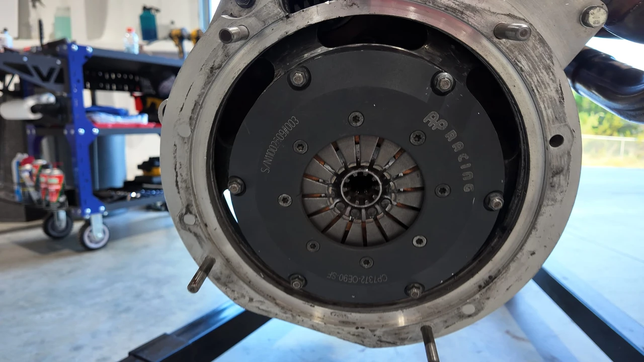 Parts & Memorabilia Engines - Image 18 of 31
