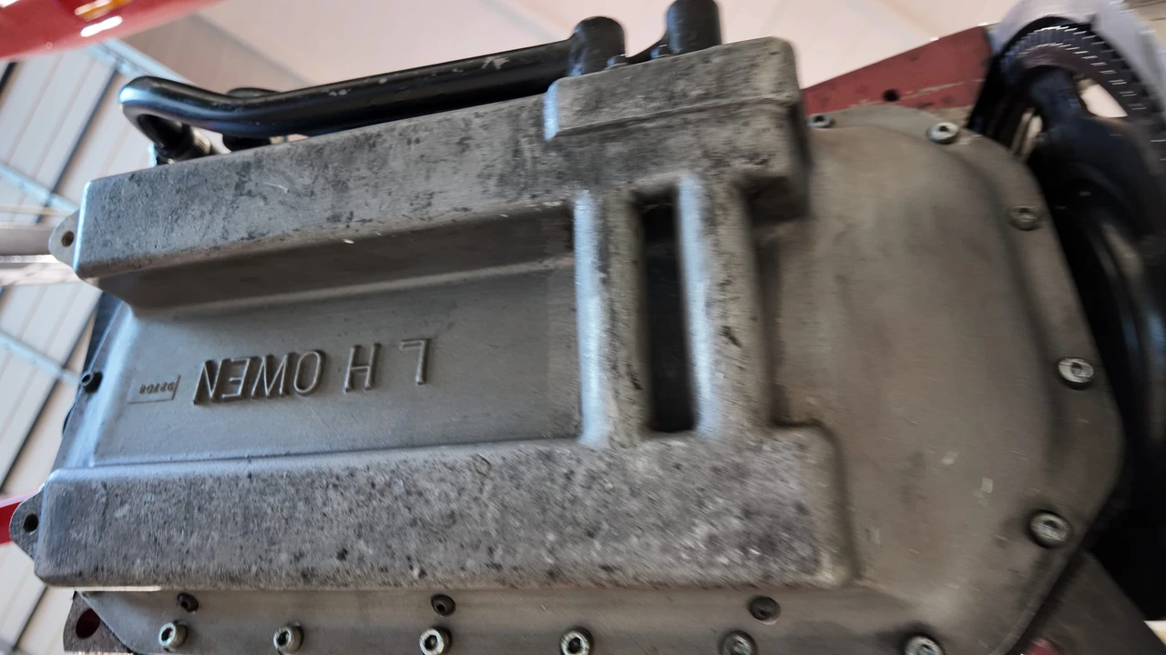 Parts & Memorabilia Engines - Image 22 of 31