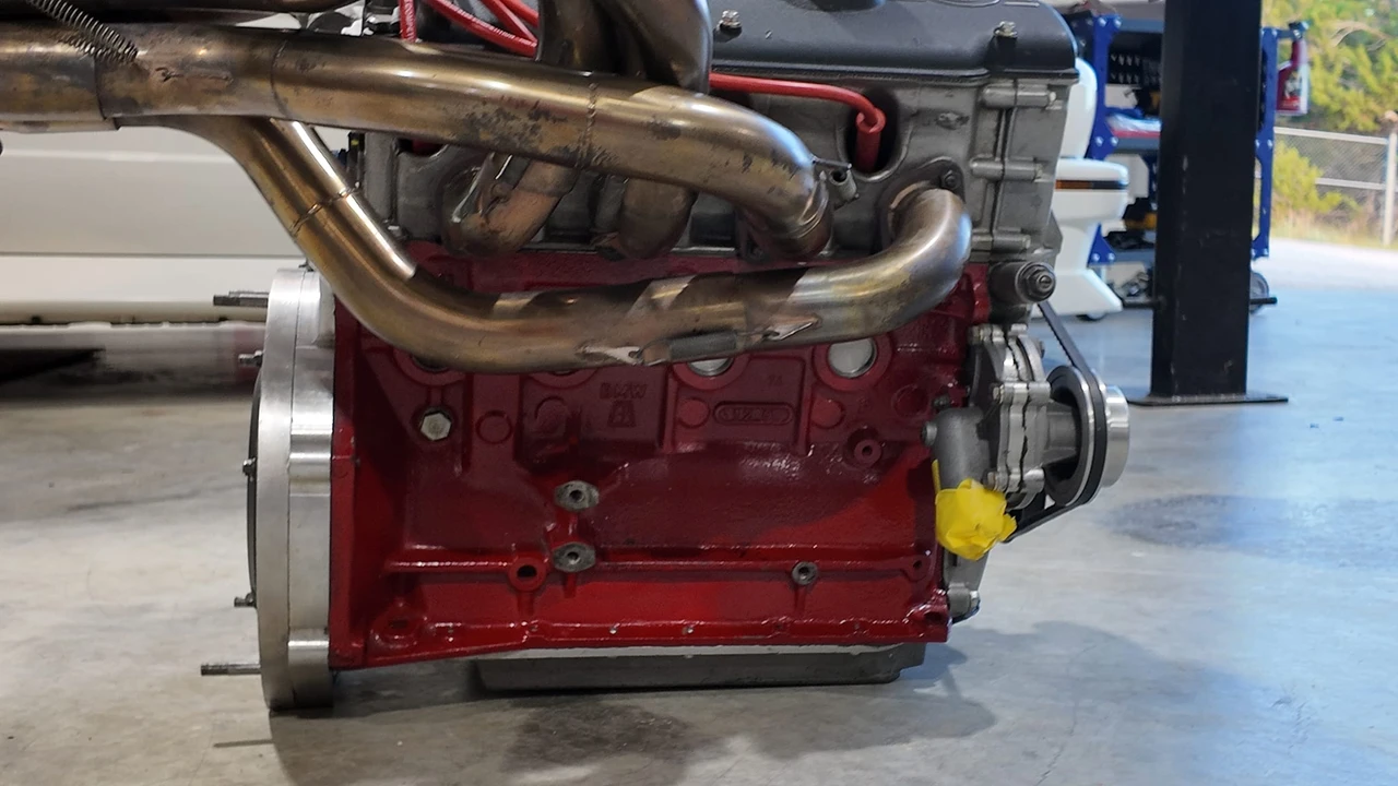 Parts & Memorabilia Engines - Image 14 of 31