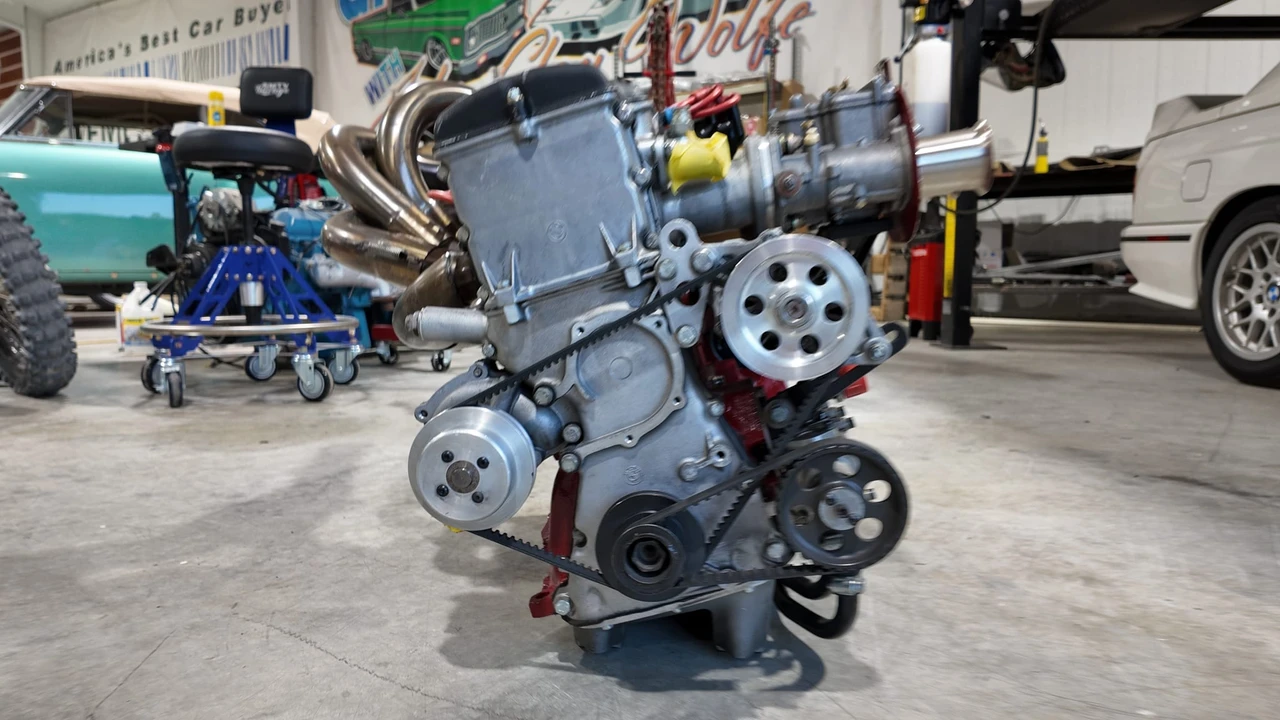 Parts & Memorabilia Engines - Image 12 of 31