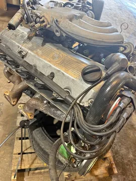BMW M20B27 Engine