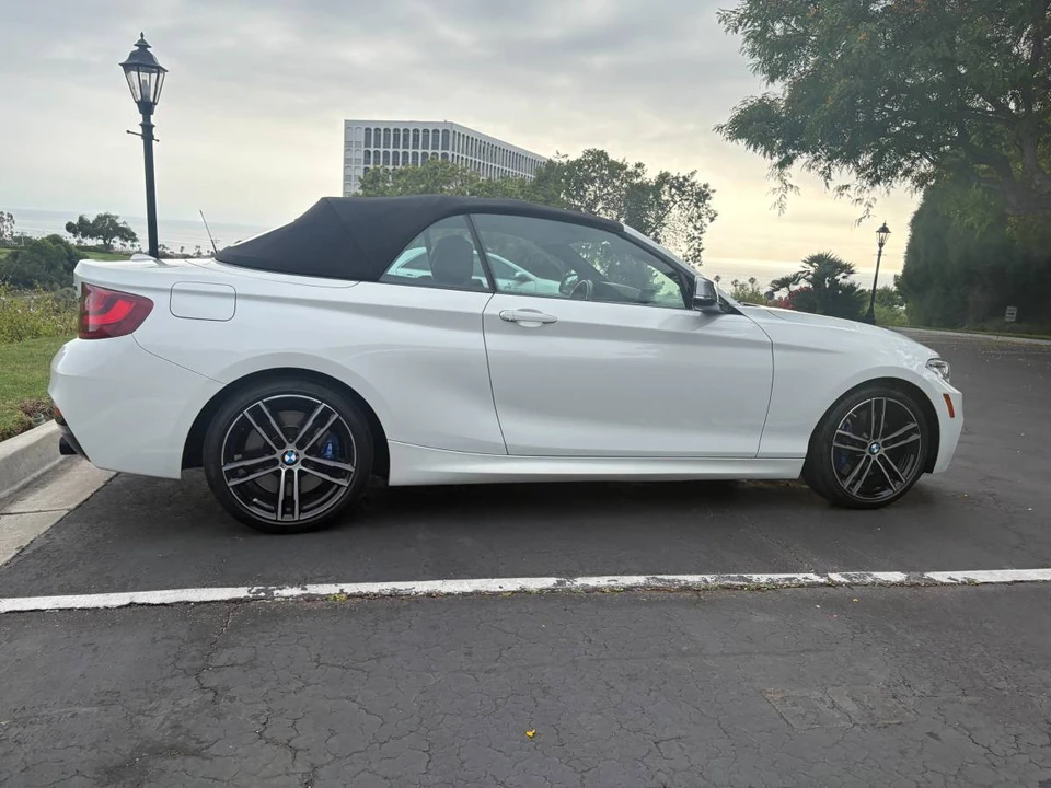 2017 BMW - Image 10 of 24