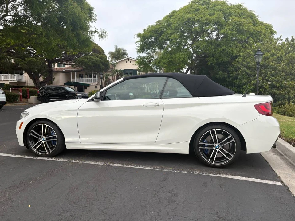 2017 BMW - Image 11 of 24