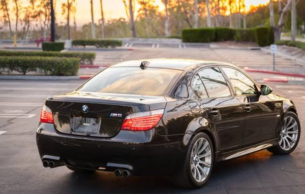 2009 BMW E60 M5 - Image 2 of 5