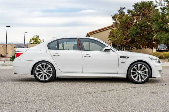 2010 BMW M5 SMG
