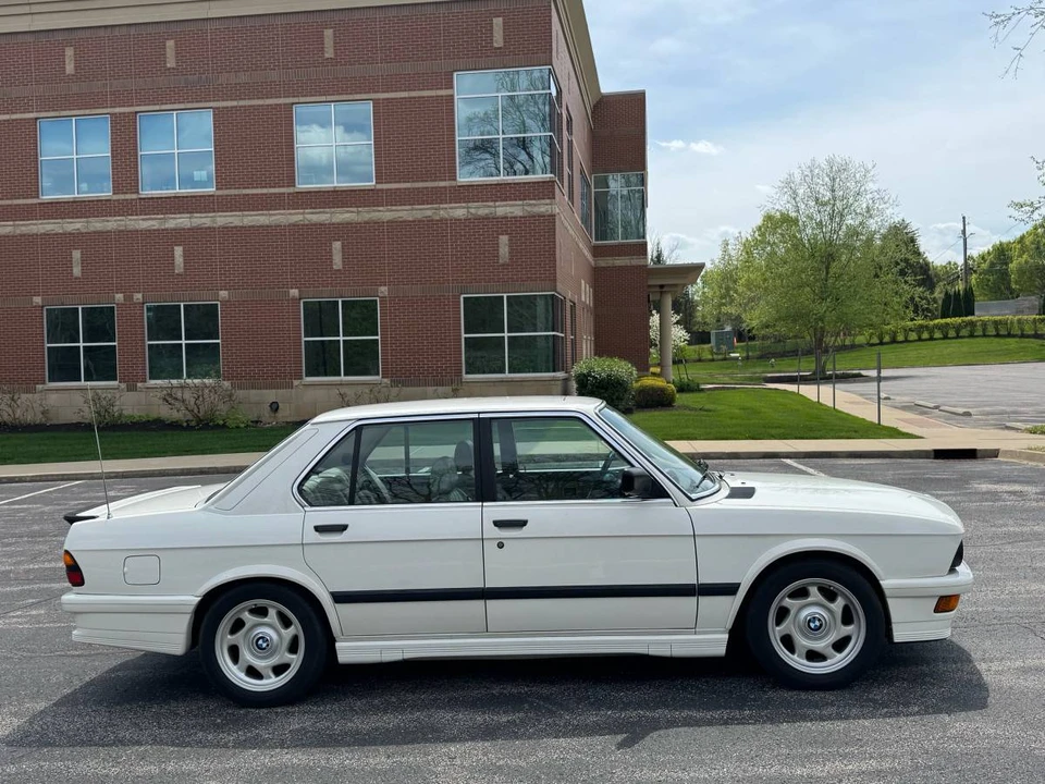 1985 BMW E28 5 Series - Image 4 of 24