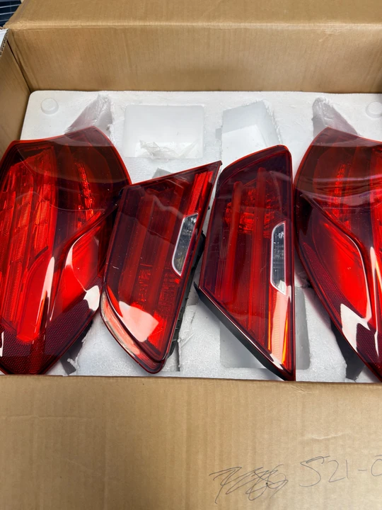 2014 Parts & Memorabilia Bodywork - Image 3 of 7