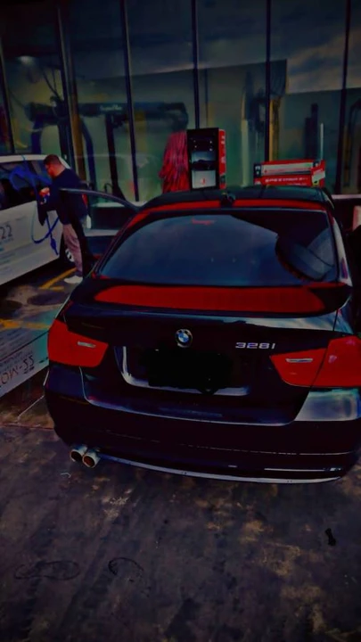 2009 BMW E90 3 Series Sedan - Image 2 of 4