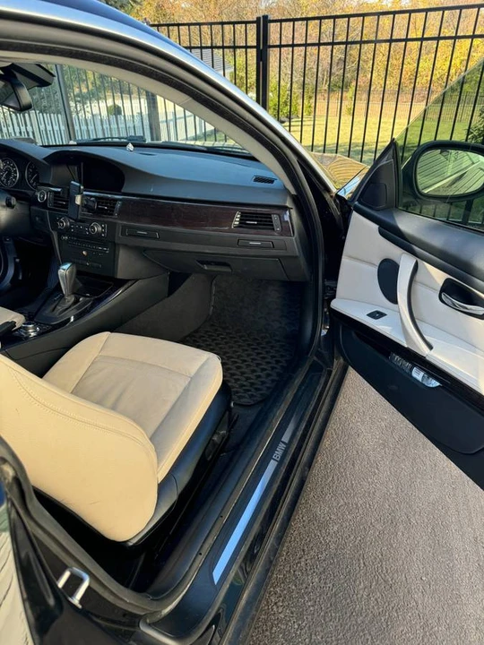 2011 BMW E92 3 Series Coupe - Image 9 of 24