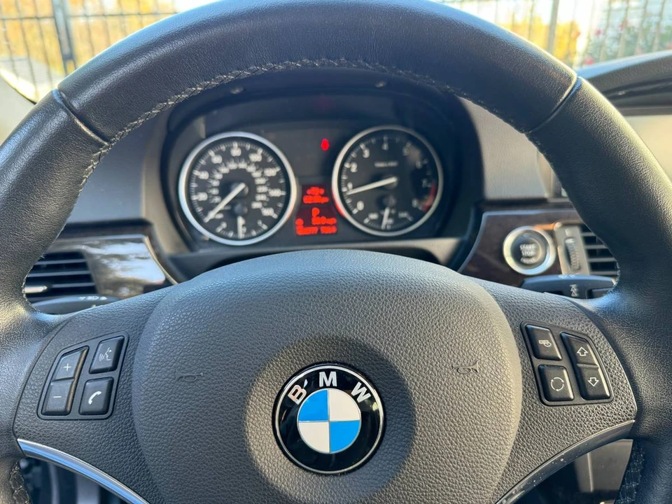 2011 BMW E92 3 Series Coupe - Image 14 of 24
