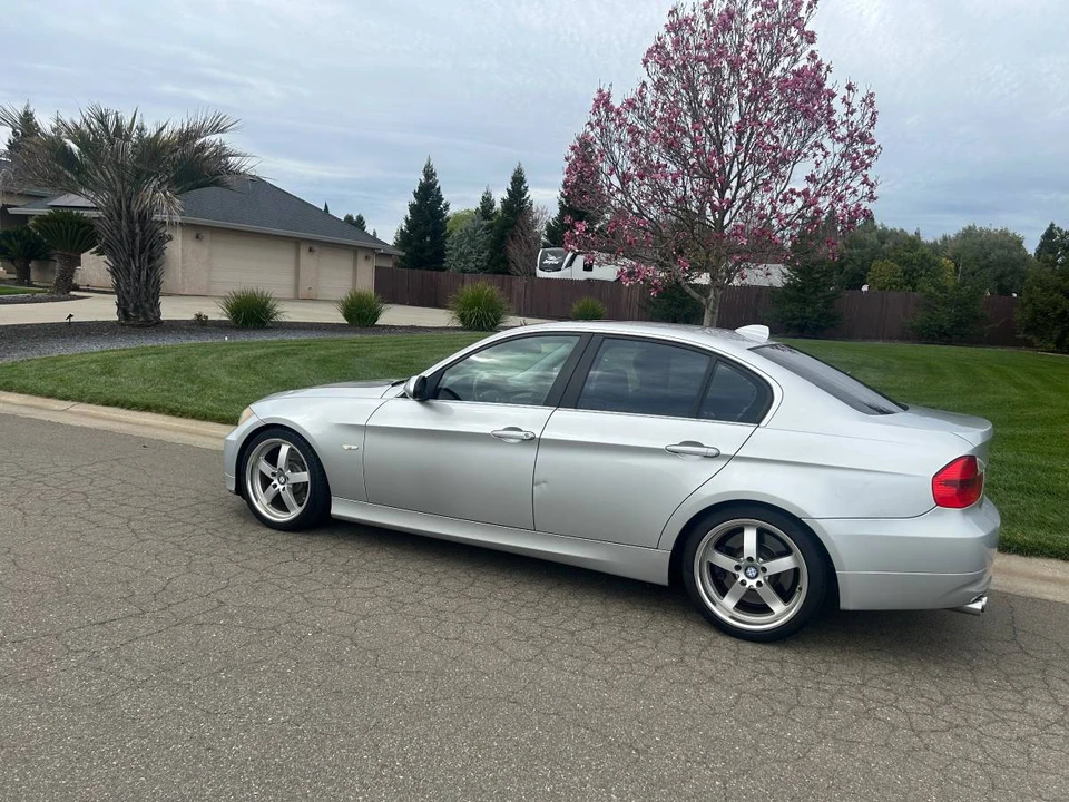 2006 BMW E46 330i & 330Ci - Image 4 of 4