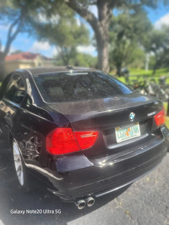 2011 BMW E90 3 Series Sedan - Image 2 of 3