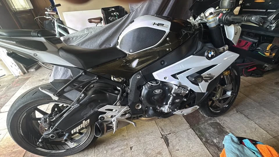 2015 BMW S1000 - Image 3 of 3