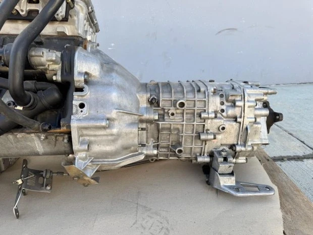 Parts & Memorabilia Gearboxes - Image 3 of 3