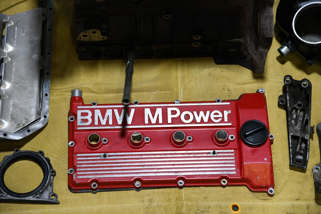 Parts & Memorabilia Engines - Image 24 of 31