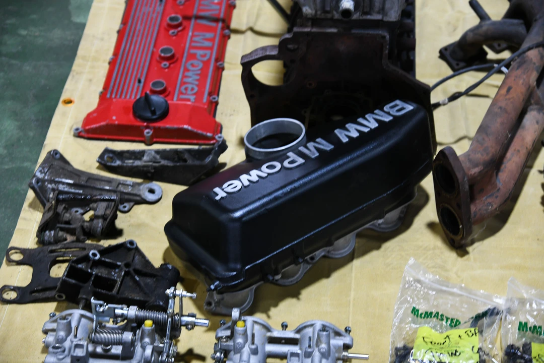 Parts & Memorabilia Engines - Image 8 of 31