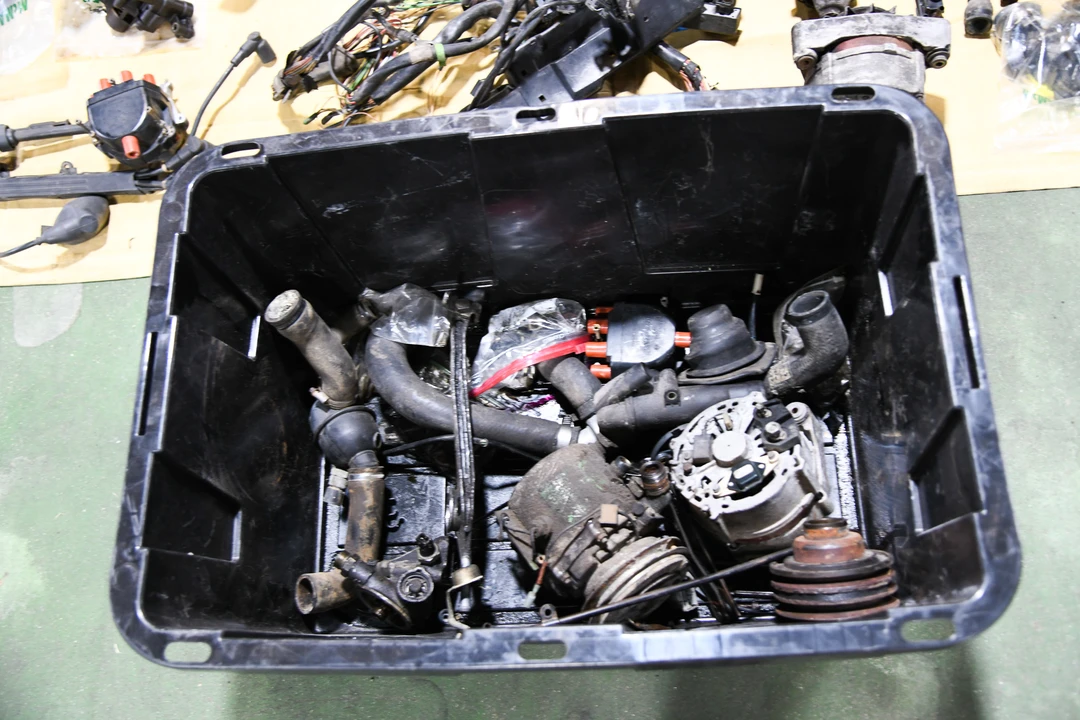 Parts & Memorabilia Engines - Image 20 of 31