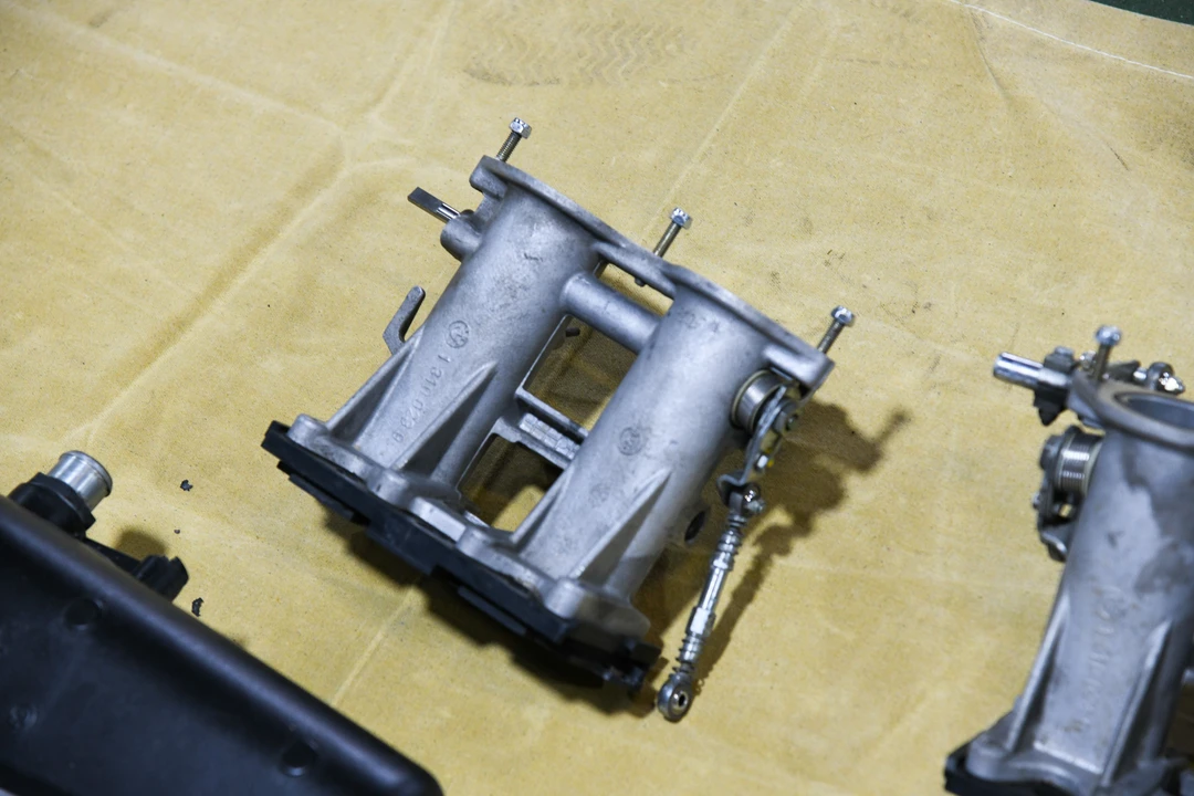 Parts & Memorabilia Engines - Image 28 of 31
