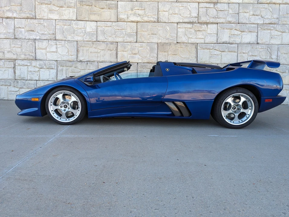 Lamborghini Diablo VT - Image 5 of 31