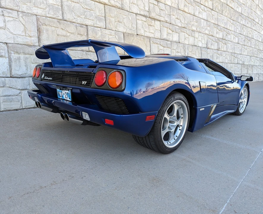 Lamborghini Diablo VT - Image 8 of 31