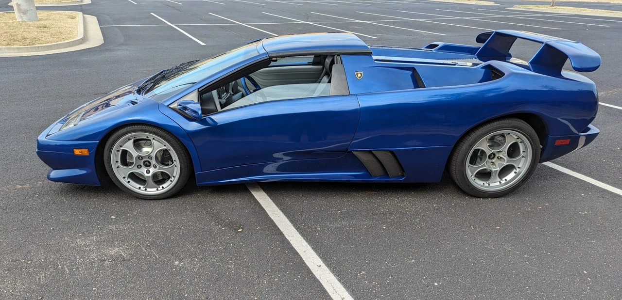 Lamborghini Diablo VT - Image 15 of 31