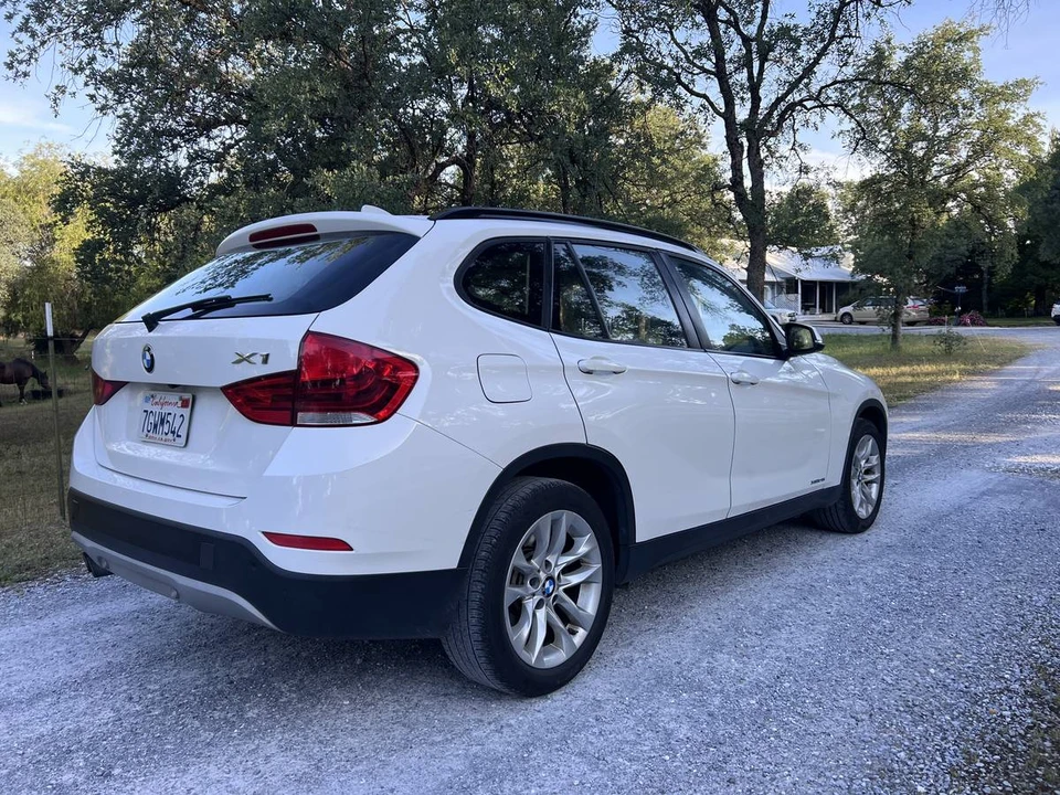 2015 BMW E84 X1 - Image 2 of 9