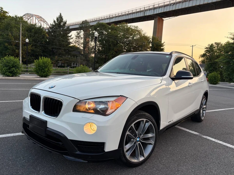 2015 BMW E84 X1 - Image 2 of 14