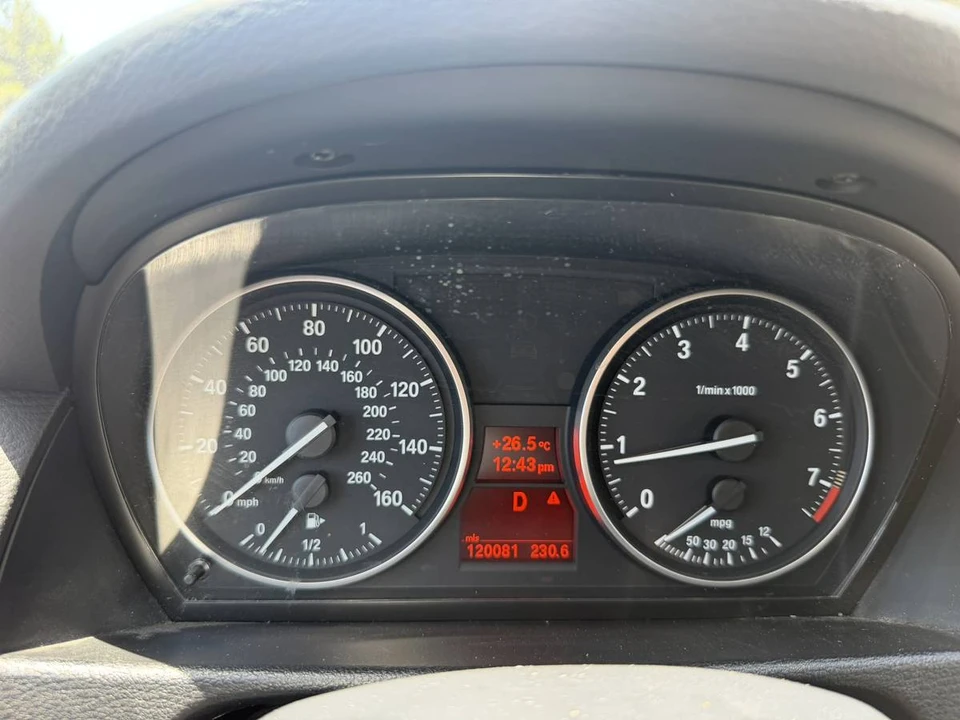 2014 BMW E84 X1 - Image 15 of 23