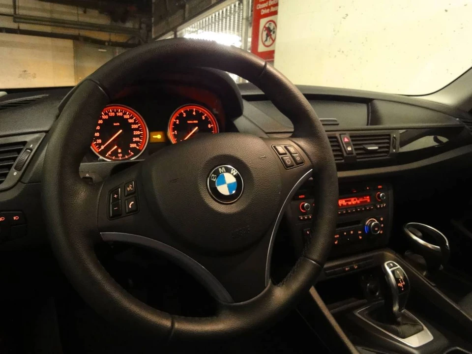 2012 BMW E84 X1 - Image 11 of 14