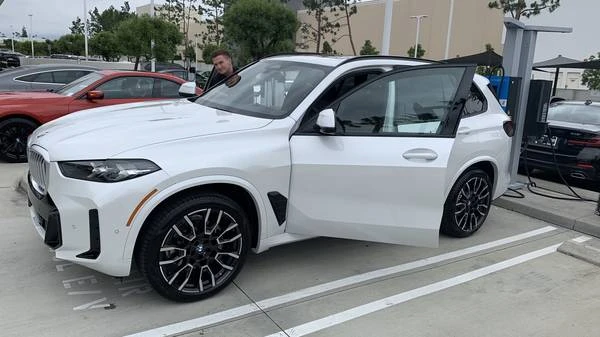 2024 BMW G05 X5 - Image 2 of 13