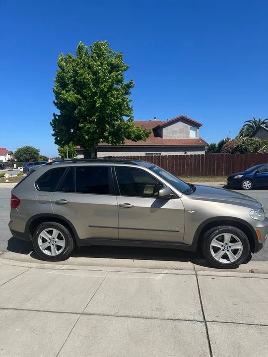 2012 BMW X5 - Image 2 of 17