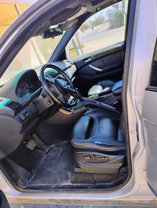 BMW X5 - Image 8 of 10