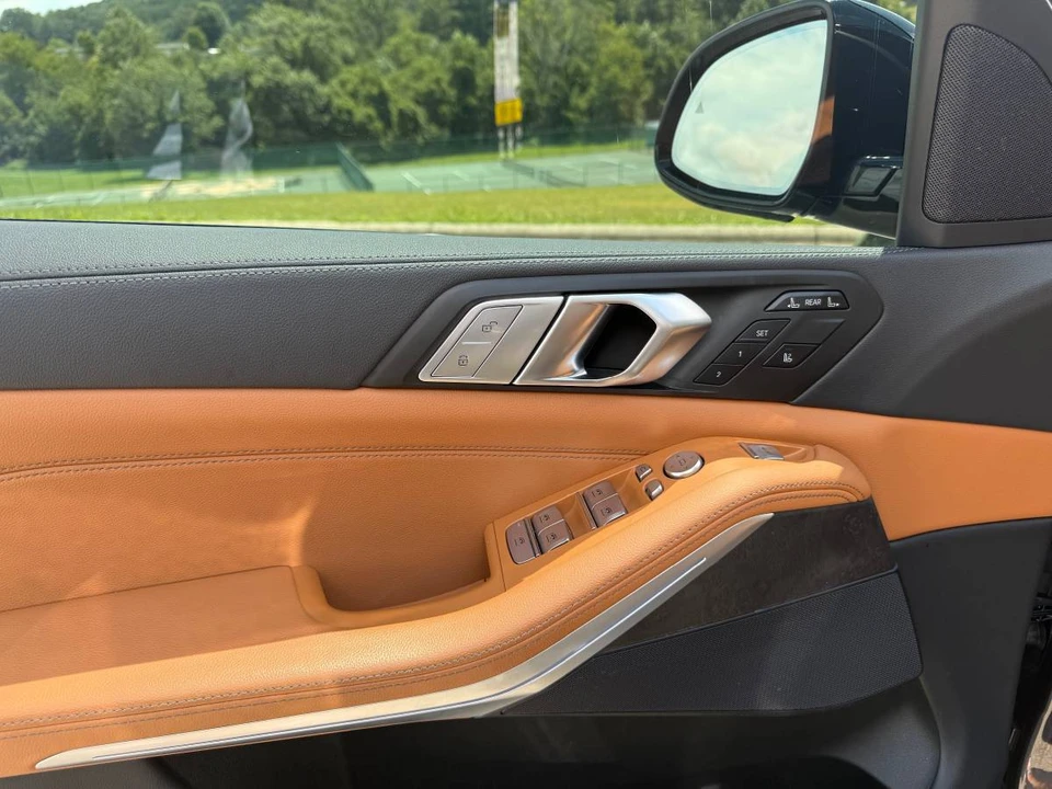 2022 BMW G07 X7 - Image 12 of 24
