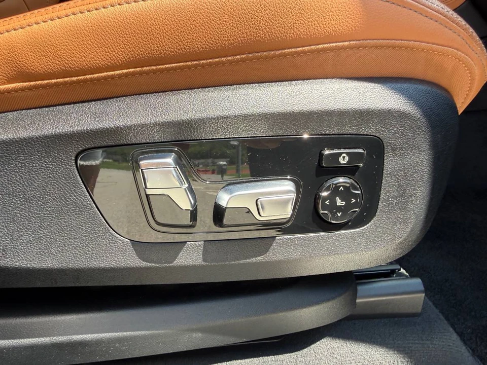 2022 BMW G07 X7 - Image 11 of 24