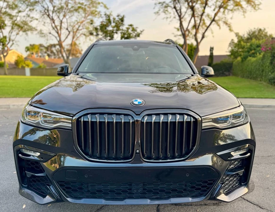2022 BMW X7 - Image 8 of 21