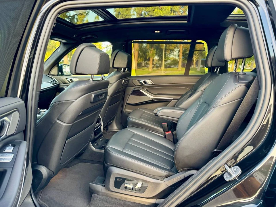 2022 BMW X7 - Image 12 of 21